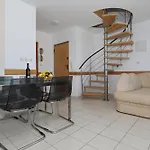 Gumbek11, Two Story, Two-bedroom By The Sea Petrcane