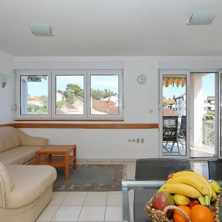 Apartmán Gumbek11, Two Story, Two-bedroom By The Sea Petrcane