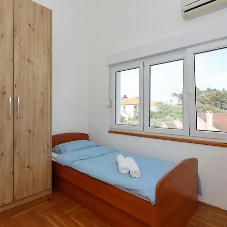 Apartment Gumbek11, Two Story, Two-bedroom By The Sea *