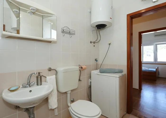 Διαμέρισμα Gumbek11, Two Story, Two-bedroom By The Sea Petrcane